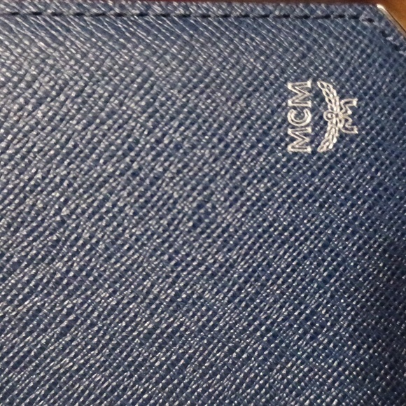 🔷️MCM NAVY BI-FOLD CARD CASE - Picture 10 of 10